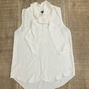 Ann Taylor Cream Tie-Neck Blouse | Size M | Sleeveless & Chic